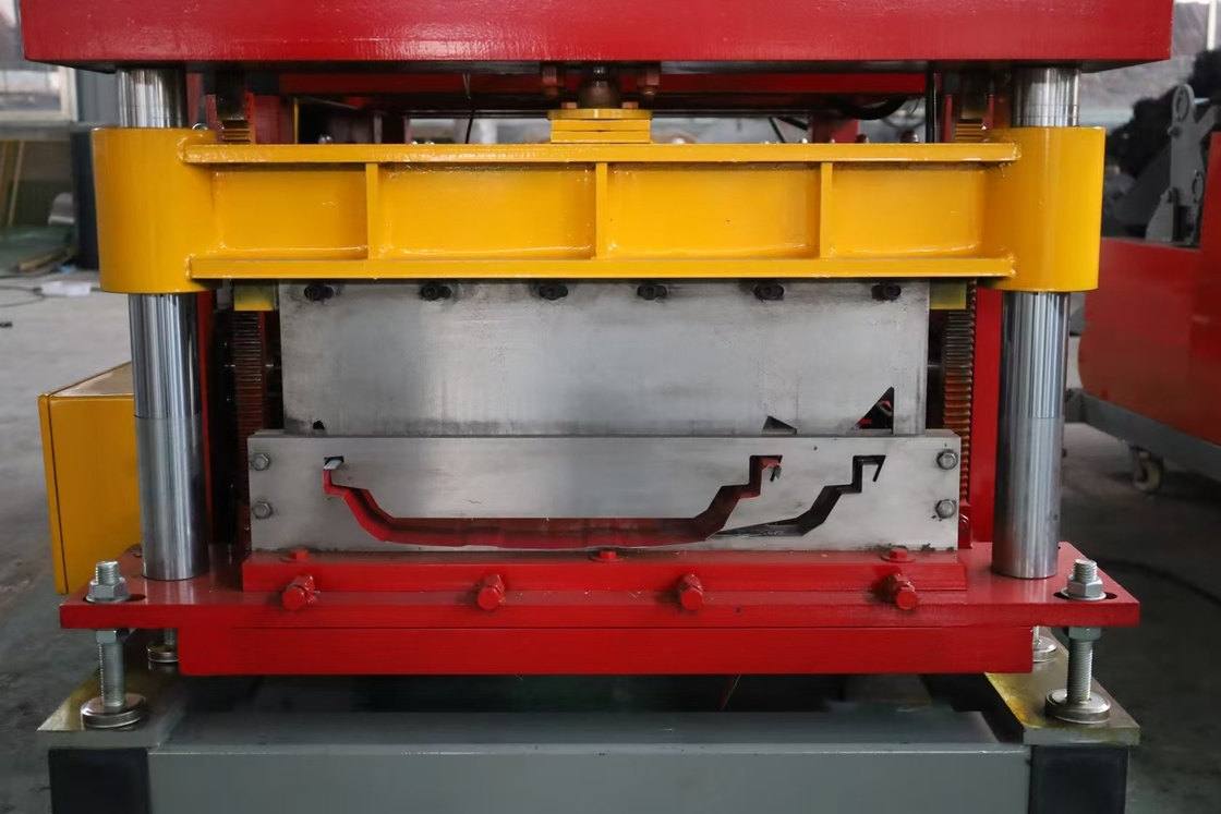 Portable Snap Lock Standing Seam Roll Forming Machine For 0.3-0.8mm Thickness