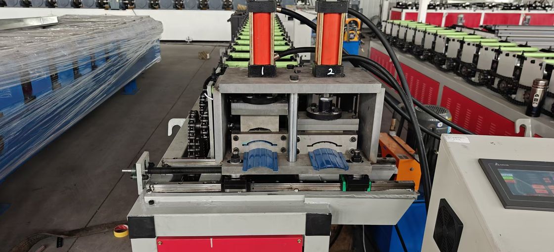 2025 New Design Metal Picket Fence Roll Forming Machine Fence Lines America Style