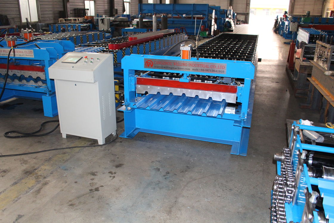 900 Long Span Roof Roll Forming Machine 7 Ribs High Capacity  Energy Saving