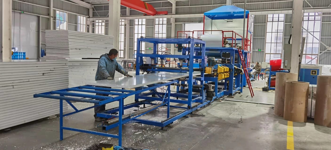 Heat Insulation Sandwich Panel Production Line For Compound Insulated Roof Panel
