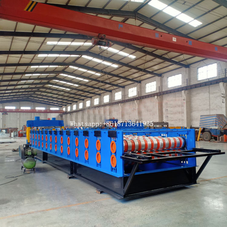 PLC Controlled 2.5T Corrugated Roof Sheet Roll Forming Machine For Efficient Production
