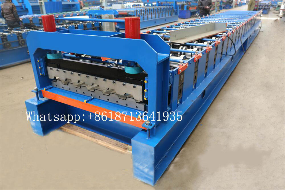 PLC Controlled 2.5T Corrugated Roof Sheet Roll Forming Machine For Efficient Production