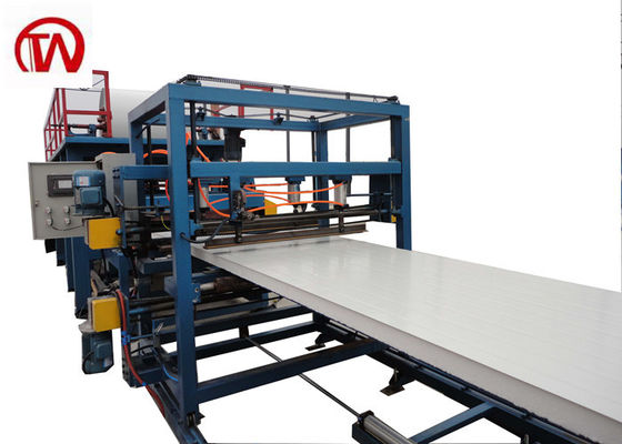 Professional Sandwich Panel Roll Forming Machine For Customizable Panel Manufacturing