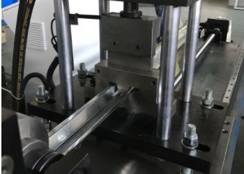 Omega Channel Low Noise CZ Purlin Roll Forming Machine