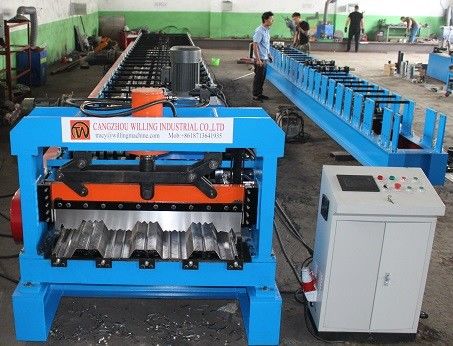 915mm Galvanized Embossing PLC Metal Deck Roll Forming Machine